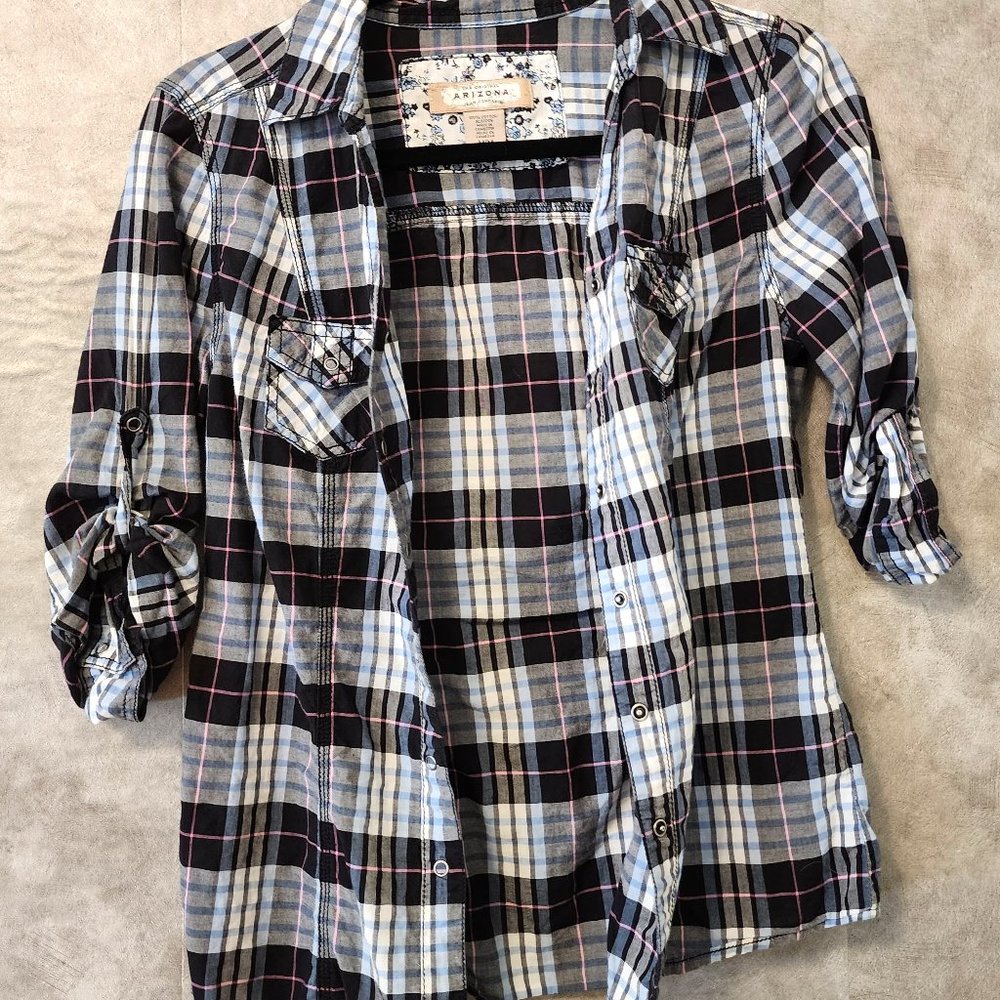 Arizona Jean Company Button Down Shirt